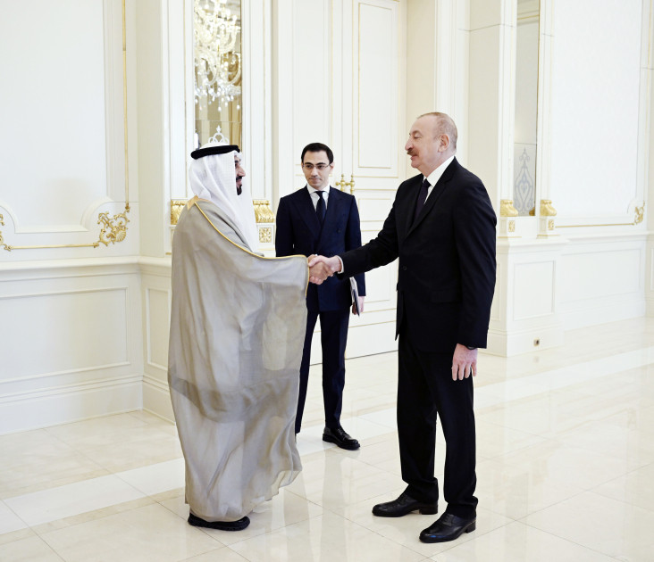 Prezident İlham Əliyev Ərəb Parlamentinin prezidentinin başçılıq etdiyi nümayəndə heyətini qəbul edib<font color=red> - FOTOLAR</font>