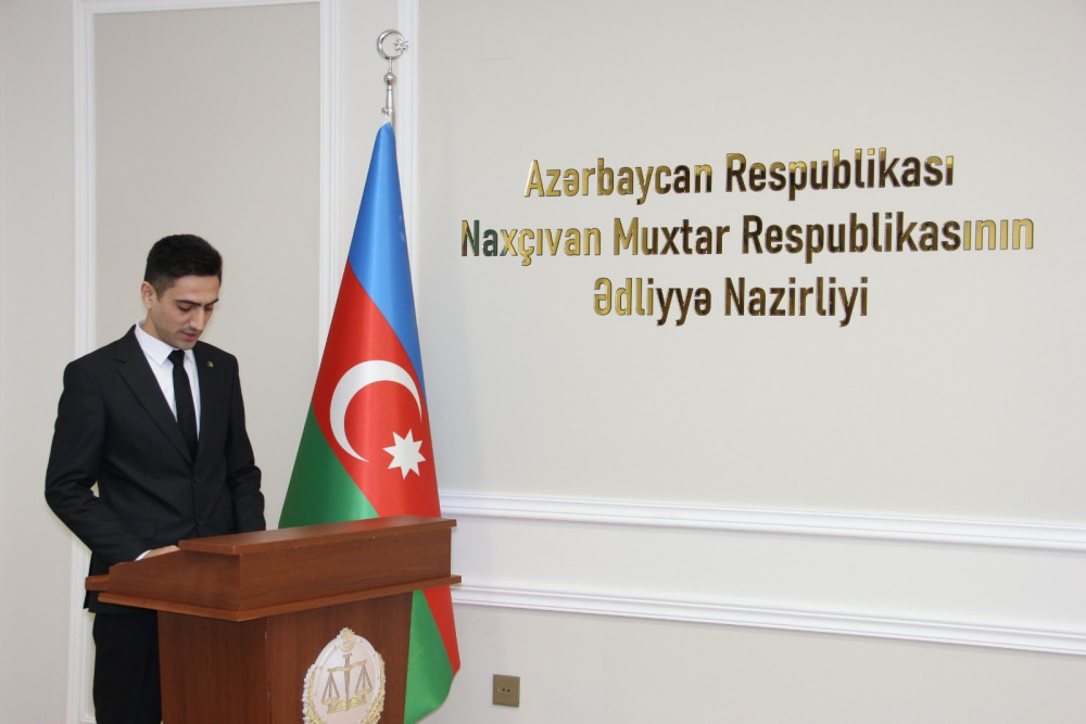 Naxçıvanda ədliyyə qulluqçularının andiçmə mərasimi təşkil edilib<font color=red> - FOTOLAR</font>