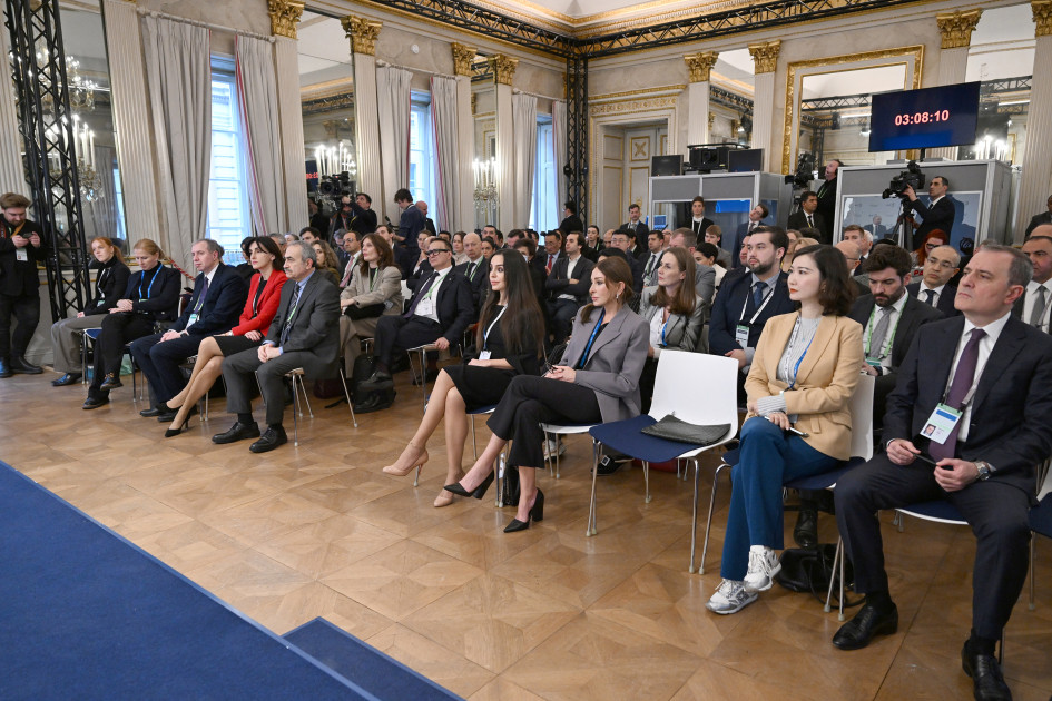 Prezident İlham Əliyev Münxendə panel müzakirələrdə iştirak edib <font color=red> - FOTOLAR</font>