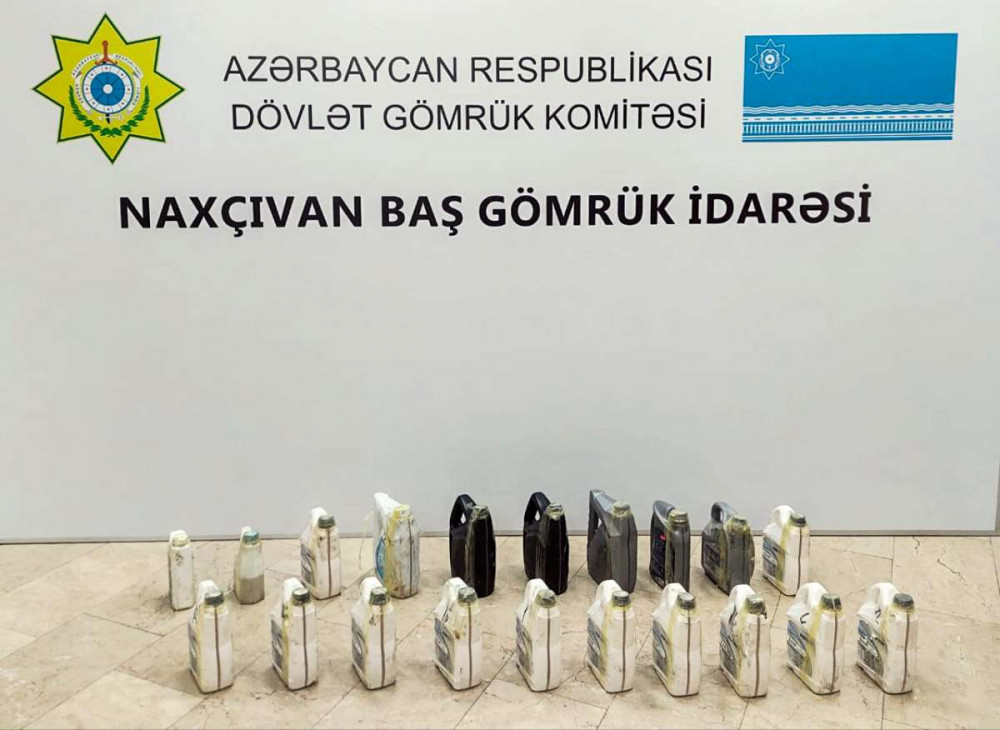 Naxçıvanda xüsusi üsulla gizlədilmiş 41 kiloqramdan artıq maye halında metamfetamin aşkar edilib<font color=red> - FOTOLAR</font>