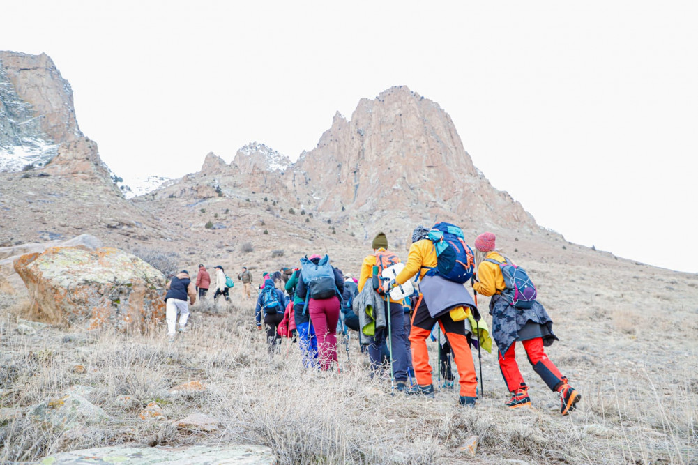 Türkiyəli alpinistlərin iştirakı ilə Haçadağa 10-cu zirvə yürüşü təşkil olunub<font color=red> - FOTOLAR</font>