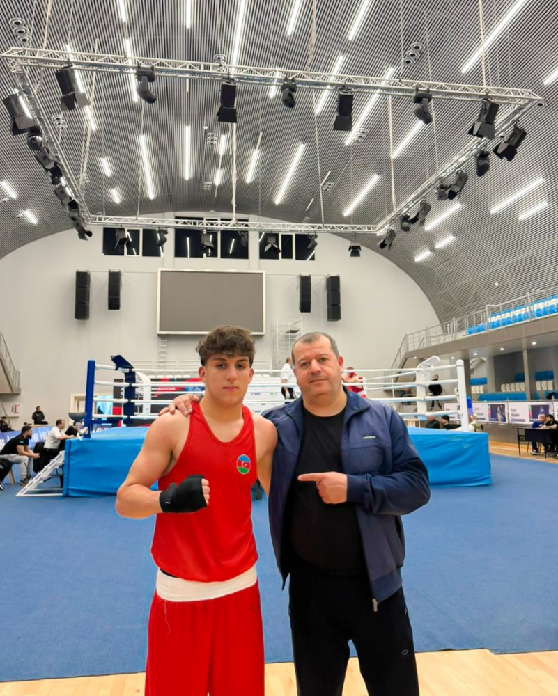 Haxverdi Həsənov ölkə çempionatının mükafatçısı olub<font color=red> - FOTOLAR</font>