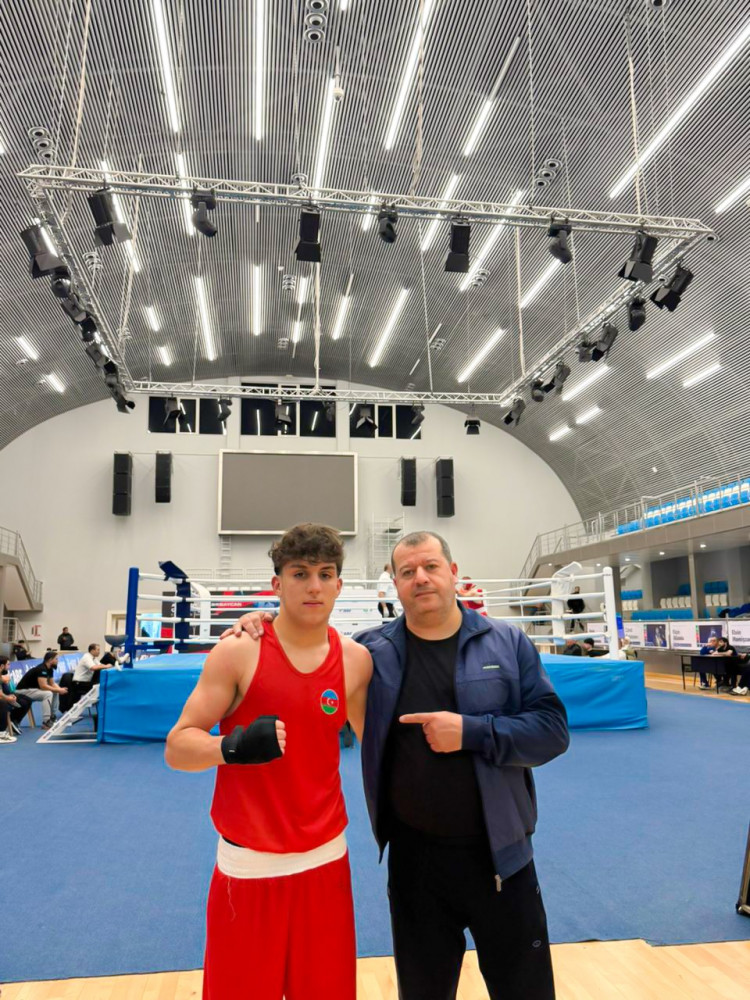 Haxverdi Həsənov ölkə çempionatının mükafatçısı olub<font color=red> - FOTOLAR</font>