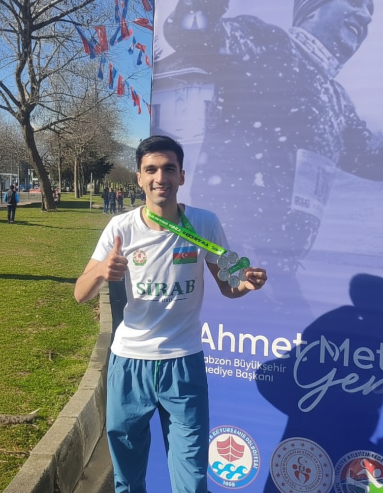 Əmrah Nağıyev Tükiyədə növbəti dəfə marafon iştirakçısı olub<font color=red> - FOTOLAR</font>