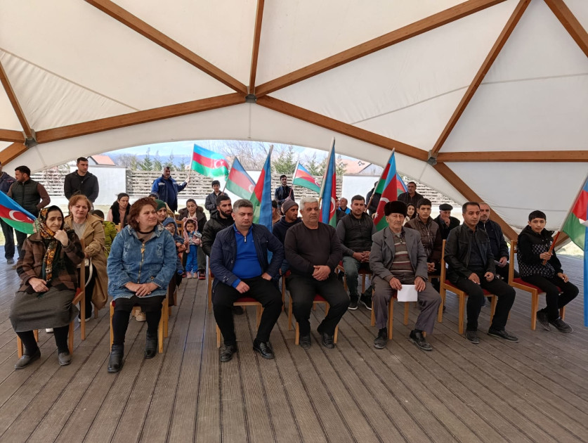 Xocalının Xanabad kəndinə ilk köç olub<font color=red> - FOTOLAR</font>