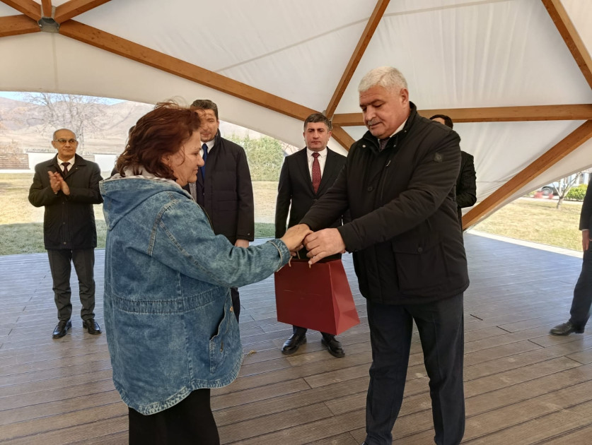 Xocalının Xanabad kəndinə ilk köç olub<font color=red> - FOTOLAR</font>