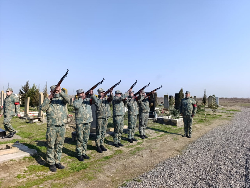 Birinci Qarabağ müharibəsinin itkin şəhidi Rəsul Ağayev Sabirabadda torpağa tapşırılıb<font color=red> - FOTOLAR</font>