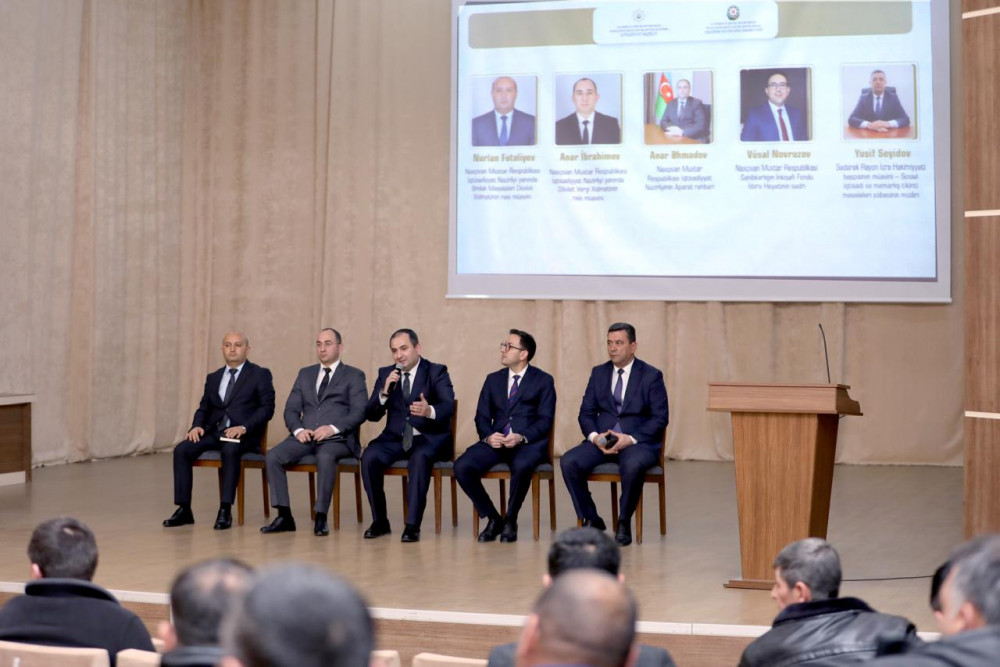 Sədərək rayonunda sahibkarlarla görüş keçirilib<font color=red> - FOTOLAR</font>