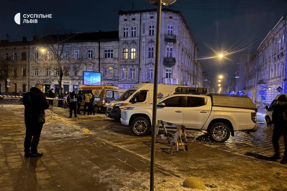 Lvovun mərkəzində terror aktı olub, ölən və yaralananlar var<font color=red> - FOTOLAR</font>