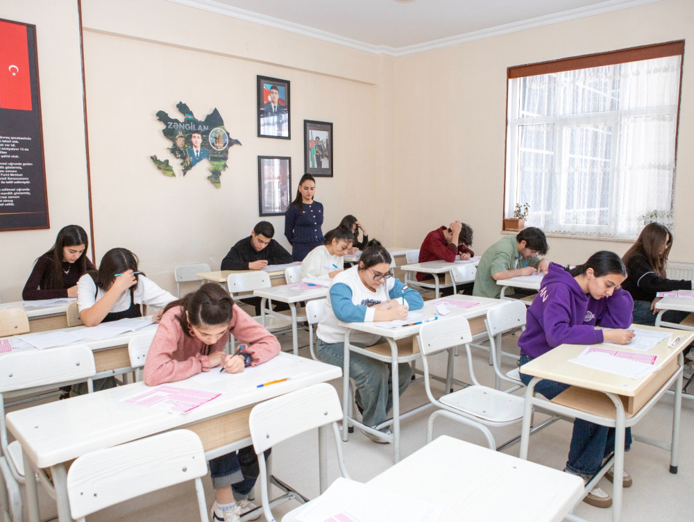 Naxçıvanda XI siniflər üçün tədris ilinin üçüncü buraxılış qiymətləndirmə monitorinqi keçirilib<font color=red> - FOTOLAR</font>