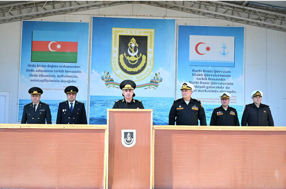 Hərbi prokuror Müdafiə Nazirliyinin Hərbi Dəniz Qüvvələrində görüş keçirib<font color=red> - FOTOLAR</font>