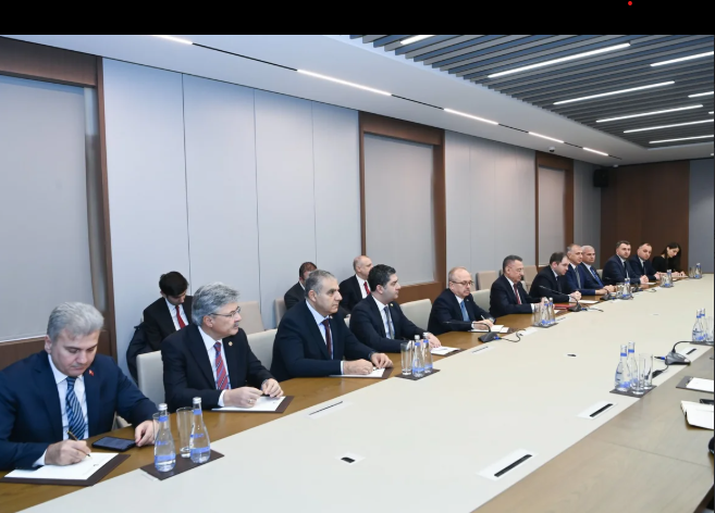 Ceyhun Bayramov Türkiyə və Gürcüstan nümayəndələri ilə parlamentlərarası əməkdaşlığı müzakirə edib<font color=red> - FOTOLAR</font>