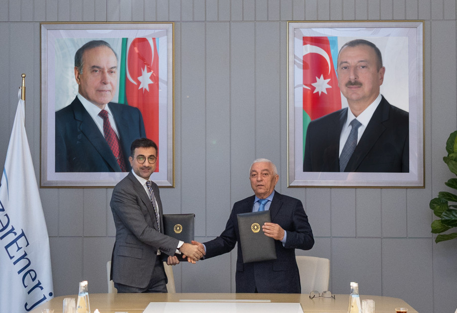 WUF13 çərçivəsində yaşıl enerji təminatı üzrə “AzərEnerji” ilə memorandum imzalanıb<font color=red> - FOTOLAR</font>