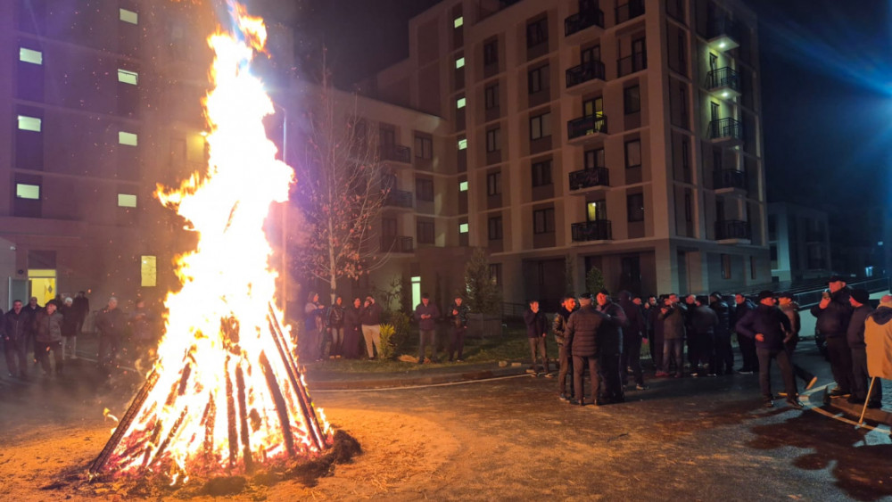 Ağdam şəhərində ilk bayram tonqalı qalanıb<font color=red> - FOTOLAR</font>