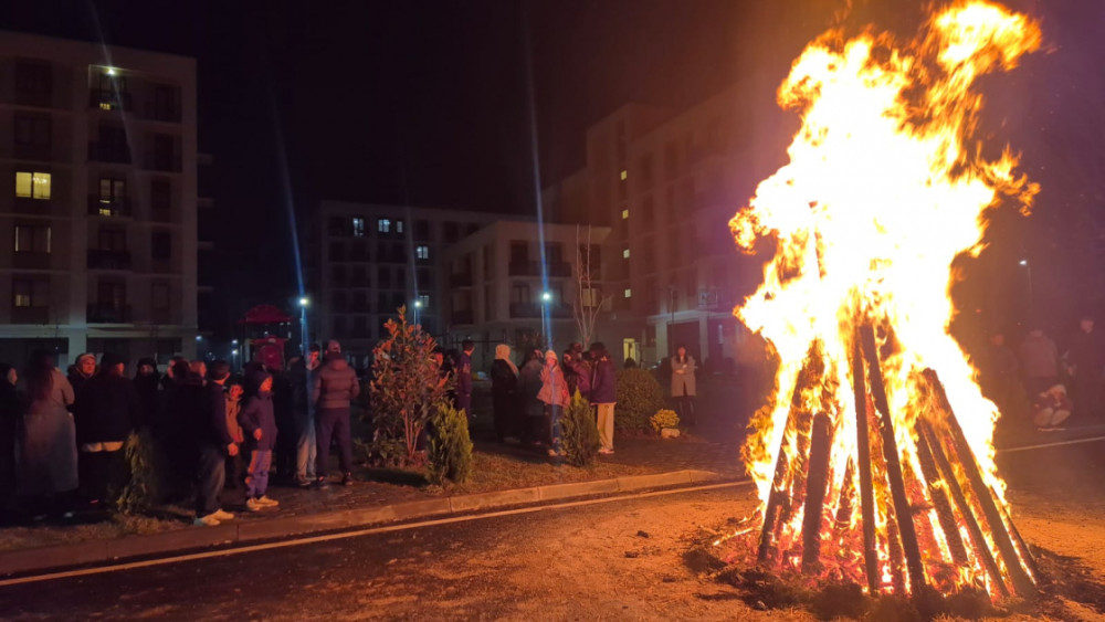 Ağdam şəhərində ilk bayram tonqalı qalanıb<font color=red> - FOTOLAR</font>