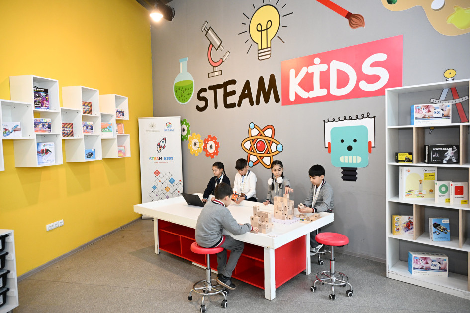 Leyla Əliyeva və Alena Əliyeva Quba şəhərində internat tipli ümumtəhsil məktəbini və STEAM mərkəzini ziyarət ediblər<font color=red> - FOTOLAR</font>