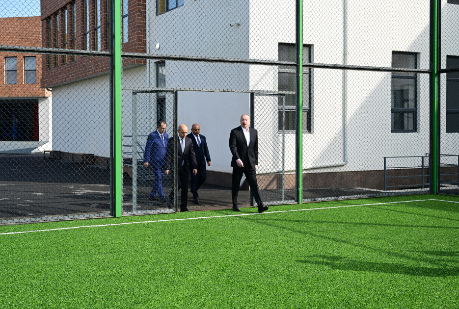 Prezident İlham Əliyev Lənkəran Dövlət Peşə Təhsil Mərkəzinin açılışında iştirak edib<font color=red> - FOTOLAR</font>