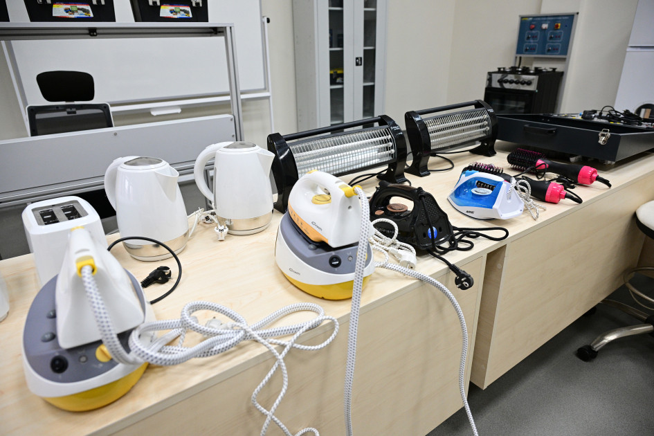 Prezident İlham Əliyev Lənkəran Dövlət Peşə Təhsil Mərkəzinin açılışında iştirak edib<font color=red> - FOTOLAR</font>