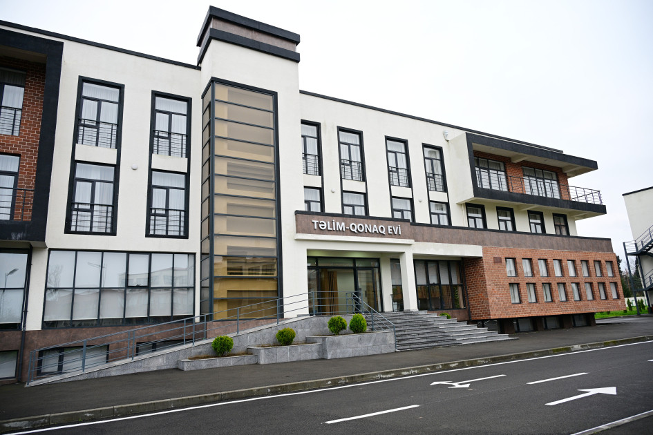 Prezident İlham Əliyev Lənkəran Dövlət Peşə Təhsil Mərkəzinin açılışında iştirak edib<font color=red> - FOTOLAR</font>