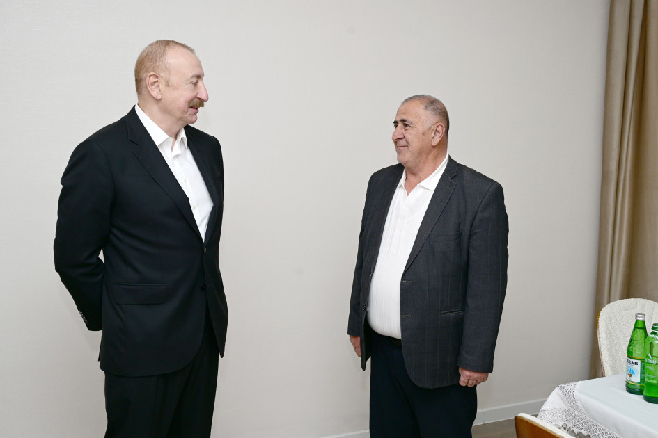 Prezident İlham Əliyev Xocavənd kəndində görülmüş işlərlə tanış olub<font color='red'> - YENİLƏNİB</font><font color=red> - FOTOLAR</font>