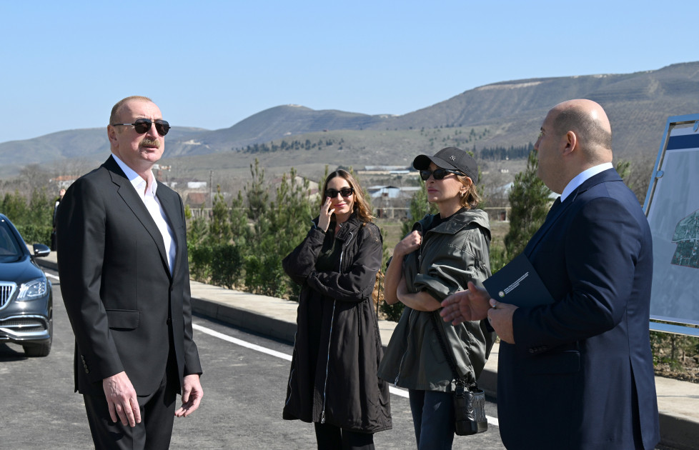 Prezident İlham Əliyev Xocavənd kəndində görülmüş işlərlə tanış olub<font color='red'> - YENİLƏNİB</font><font color=red> - FOTOLAR</font>