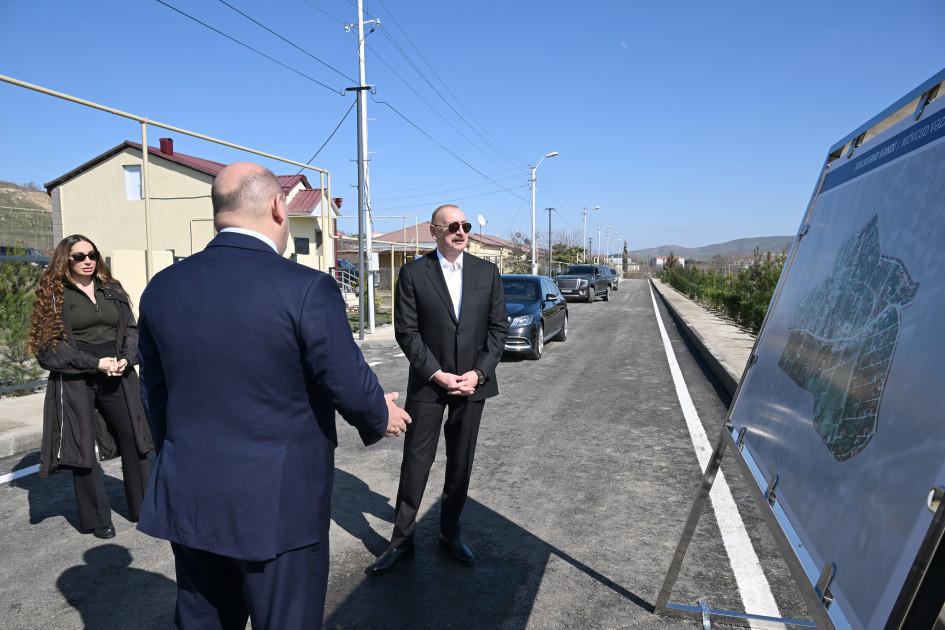 Prezident İlham Əliyev Xocavənd kəndində görülmüş işlərlə tanış olub<font color='red'> - YENİLƏNİB</font><font color=red> - FOTOLAR</font>