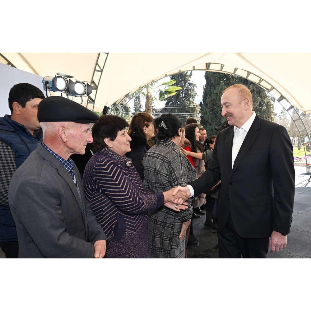 Prezident İlham Əliyev Xocavənd şəhər və Xocavənd kənd sakinləri ilə görüşüb<font color=red> - FOTOLAR</font>