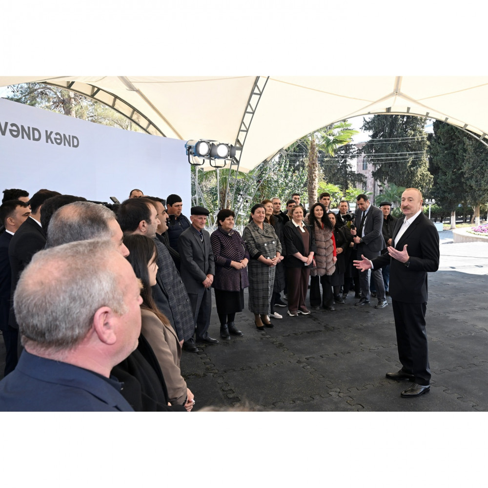 Prezident İlham Əliyev Xocavənd şəhər və Xocavənd kənd sakinləri ilə görüşüb<font color=red> - FOTOLAR</font>