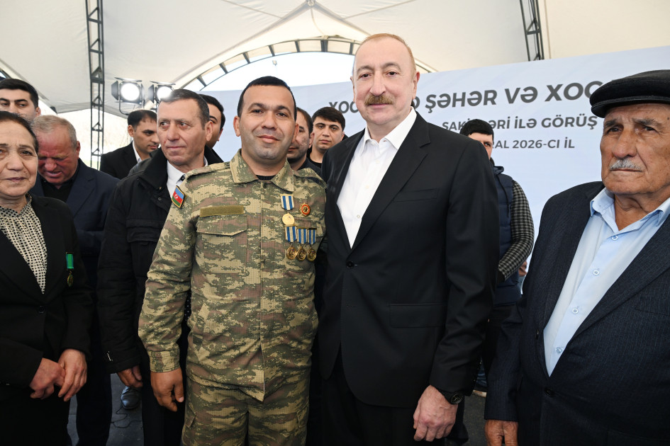 Prezident İlham Əliyev Xocavənd şəhər və Xocavənd kənd sakinləri ilə görüşüb<font color=red> - FOTOLAR</font>