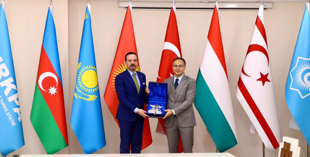 AKP-nin nümayəndə heyəti TÜRKPA-nın Baş katibi ilə görüşüb <font color=red> - FOTOLAR</font>