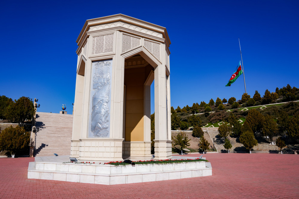 Naxçıvanda Xocalı faciəsi qurbanlarının xatirəsi yad edilib<font color=red> - FOTOLAR</font>