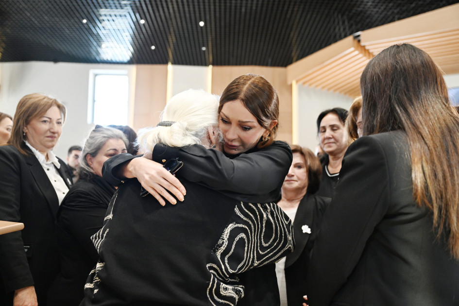 Prezident İlham Əliyev Xocalı Soyqırımı Memorialının açılışında iştirak edib<font color='red'> - YENİLƏNİB 3</font><font color=red> - FOTOLAR</font>