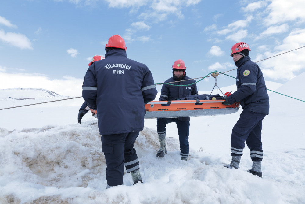Fövqəladə Hallar Nazirliyi Zəngəzur Milli Parkında təlim keçirib <font color=red> - FOTOLAR</font>