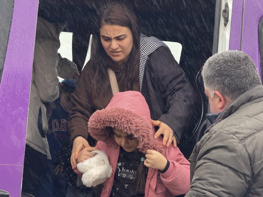 Horovlu kəndi doğma sakinlərini qarşılayır: 40 ailə yeni evlərinə qovuşdu <font color='red'> - YENİLƏNİB</font><font color=red> - FOTOLAR</font>