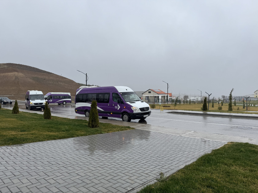 Horovlu kəndi doğma sakinlərini qarşılayır: 40 ailə yeni evlərinə qovuşdu <font color='red'> - YENİLƏNİB</font><font color=red> - FOTOLAR</font>