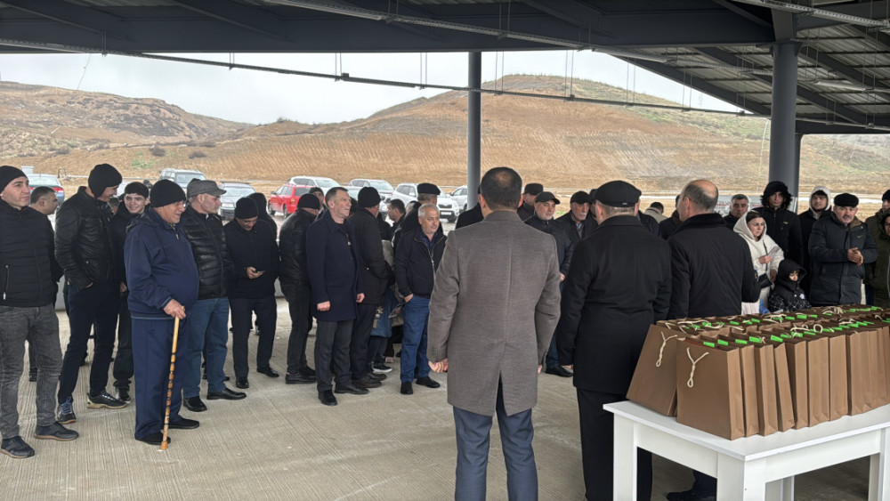 Horovlu kəndi doğma sakinlərini qarşılayır: 40 ailə yeni evlərinə qovuşdu <font color='red'> - YENİLƏNİB</font><font color=red> - FOTOLAR</font>