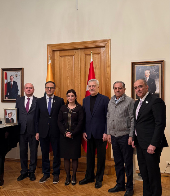 TÜRKPA Baş katibi Vilnüsda Azərbaycan və Türkiyə səfirləri ilə görüşüb<font color=red> - FOTOLAR</font>