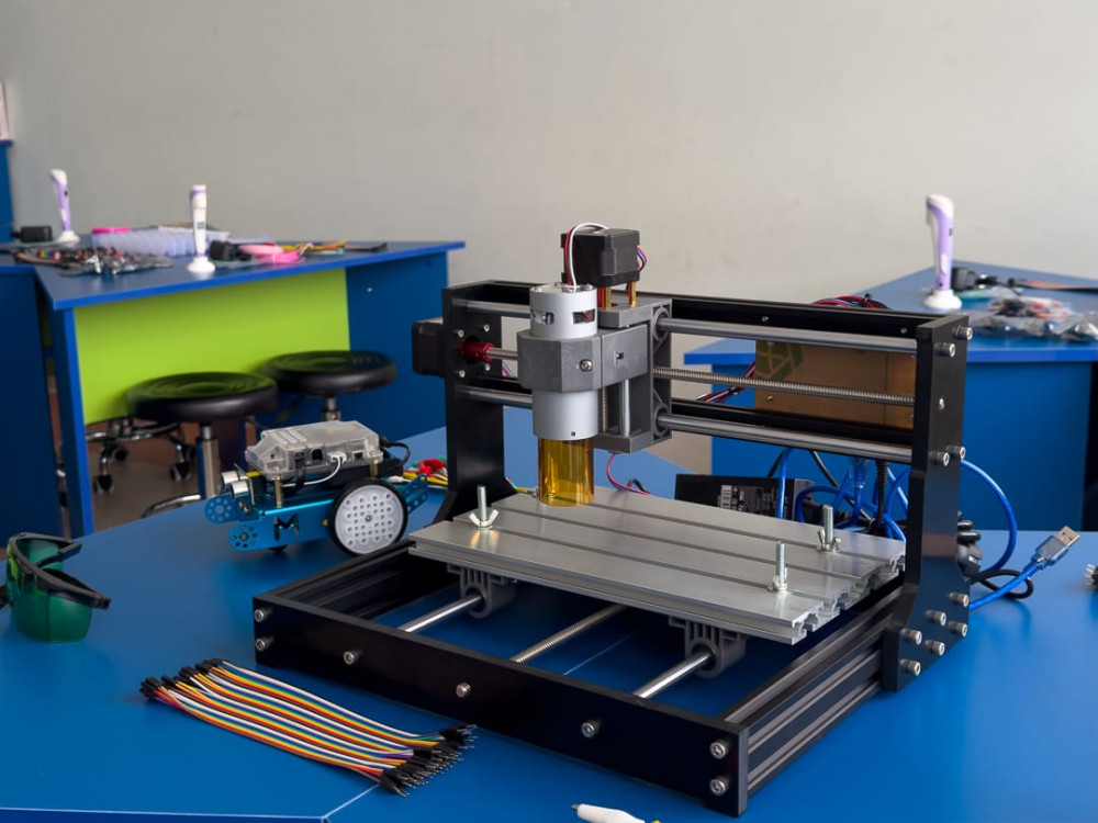 Naxçıvan şəhərinin ümumtəhsil müəssisələrində  17 yeni STEAM otağı yaradılıb  <font color=red> - FOTOLAR</font>