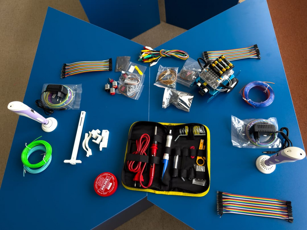 Naxçıvan şəhərinin ümumtəhsil müəssisələrində  17 yeni STEAM otağı yaradılıb  <font color=red> - FOTOLAR</font>