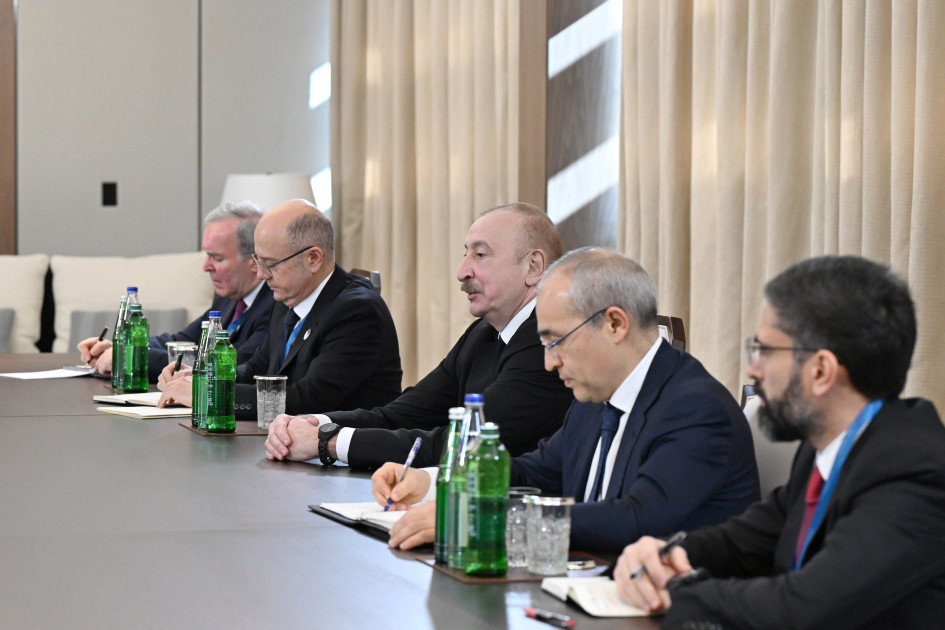 Prezident İlham Əliyev Avropa Komissiyasının enerji və mənzil siyasəti üzrə komissarını qəbul edib<font color=red> - FOTOLAR</font>