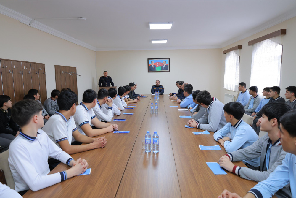 Naxçıvanda məktəblilər üçün növbəti maarifləndirici görüş təşkil olunub<font color=red> - FOTOLAR</font>