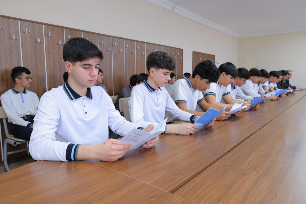 Naxçıvanda məktəblilər üçün növbəti maarifləndirici görüş təşkil olunub<font color=red> - FOTOLAR</font>