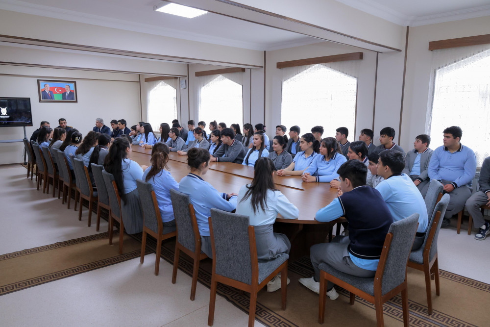 Naxçıvanda məktəblilər üçün növbəti maarifləndirici görüş təşkil olunub<font color=red> - FOTOLAR</font>