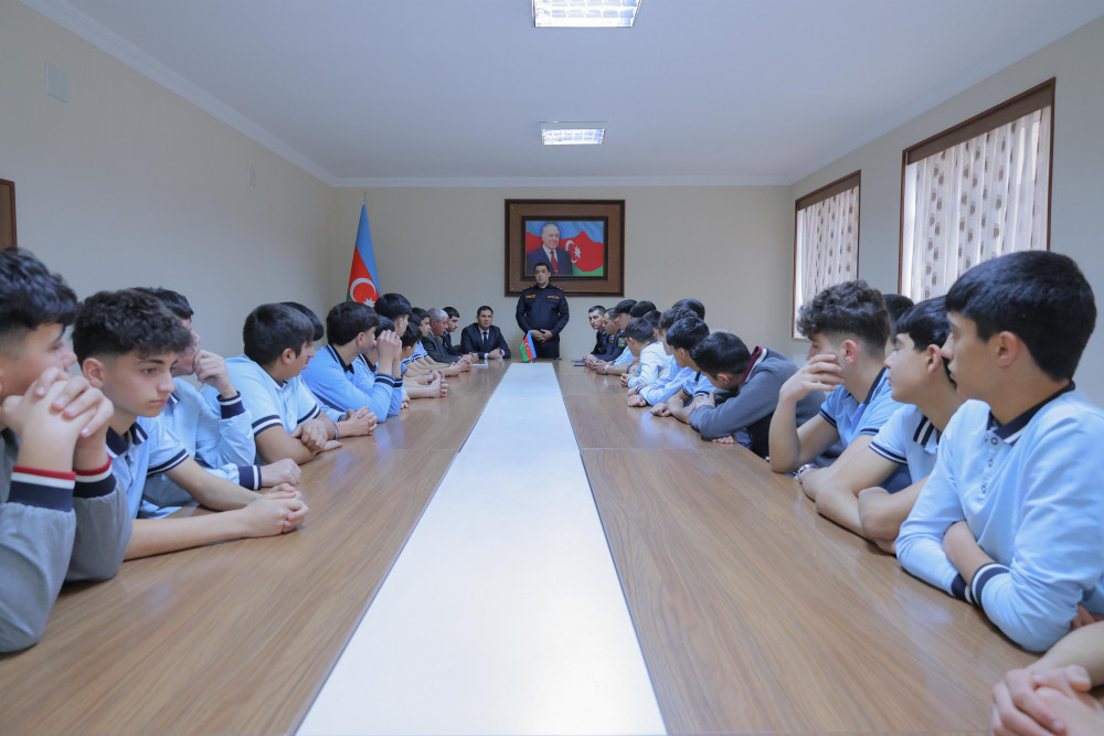 Naxçıvanda məktəblilər üçün növbəti maarifləndirici görüş təşkil olunub<font color=red> - FOTOLAR</font>