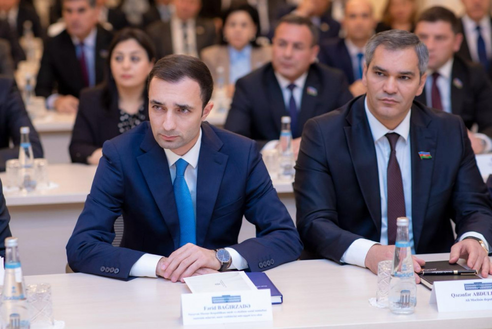 Ali Məclisin növbəti plenar iclası keçirilib<font color=red> - FOTOLAR</font>