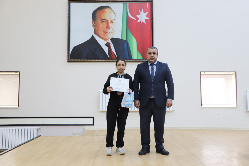 .Məktəblilərin şahmat üzrə muxtar respublika birinciliyində qaliblər bəlli olub<font color=red> - FOTOLAR</font>