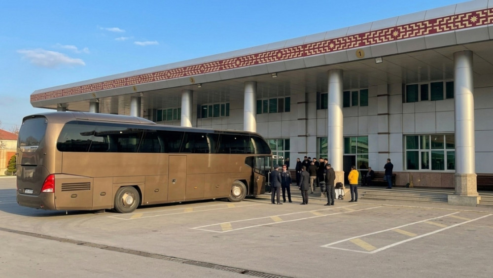 Naxçıvanla İğdır arasında sərnişindaşıma xüsusi avtobuslarla həyata keçirilir<font color=red> - FOTOLAR</font>