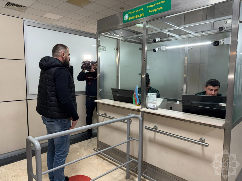 Xarici diplomatların təxliyəsi davam edir<font color=red> - FOTOLAR</font>