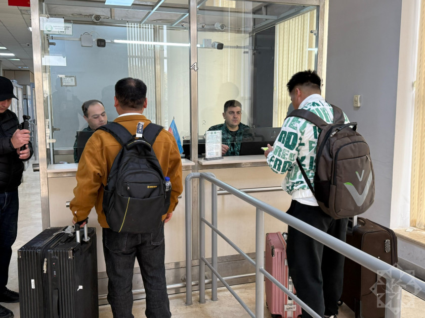 Bir qrup Çin vətəndaşı İrandan təxliyə olunub<font color=red> - FOTOLAR</font>