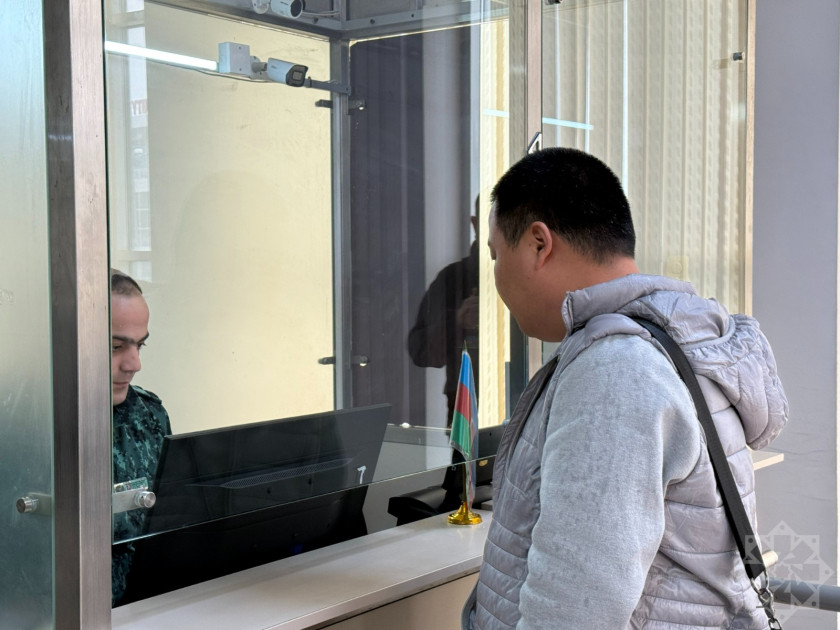 Bir qrup Çin vətəndaşı İrandan təxliyə olunub<font color=red> - FOTOLAR</font>